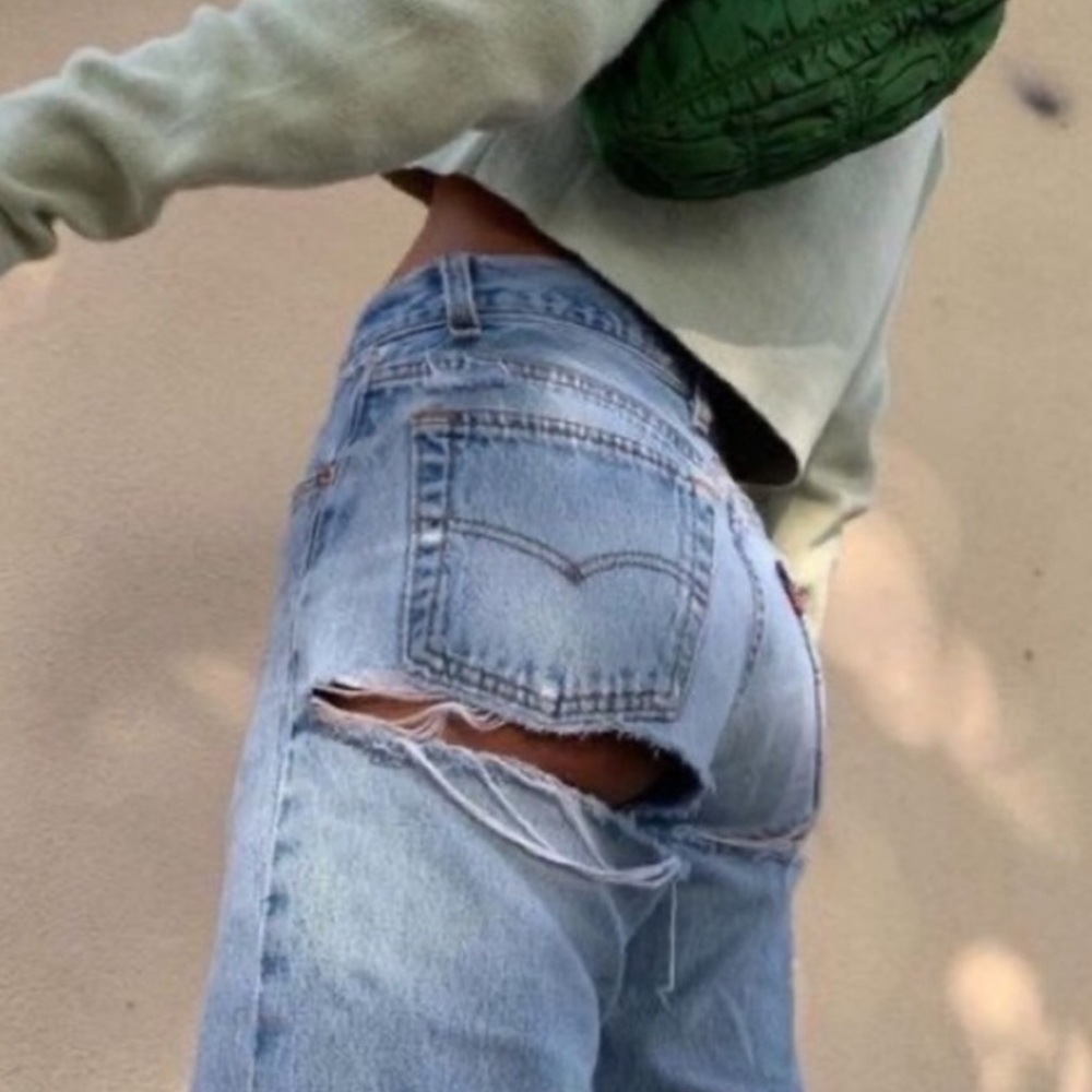 Levi’s 501 Button Fly Vintage Faded Blue Butt Rip Jeans